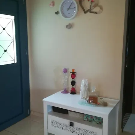 Nefeli's Flower فيلة